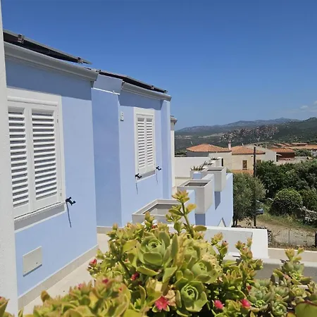 Golden Sunset House - Isola Rossa