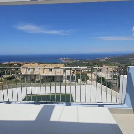 Golden Sunset House - Isola Rossa Апартаменты *